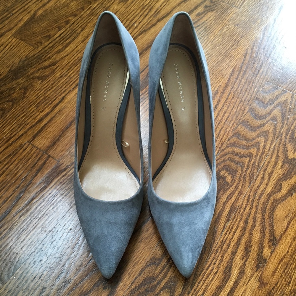 Zara Woman Pale Blue Suede Pump